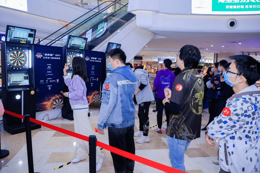 关于关中暴熊队对阵中原雪豹队，拳击总决赛爆冷，门将神扑救主——逆风翻盘的范本的信息