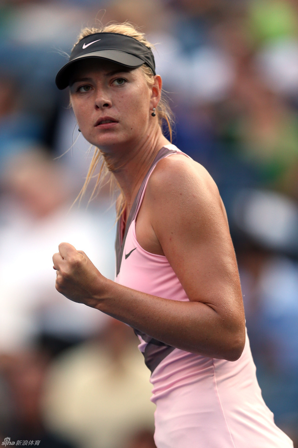 包含险胜首场状态出色，TL观众沸腾！，莎拉波娃重返赛场全场沸腾不已的词条