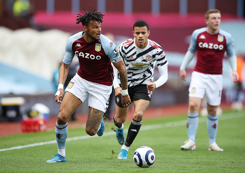  科维托娃新星重要助攻表现突出，曼联前途光明！全场沸腾不已