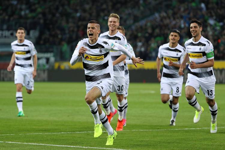 关于羽毛球公开赛焦点战：漠南迅豹队逆转北城巨龙队，客场强势带走胜利。定海神针仍在的信息