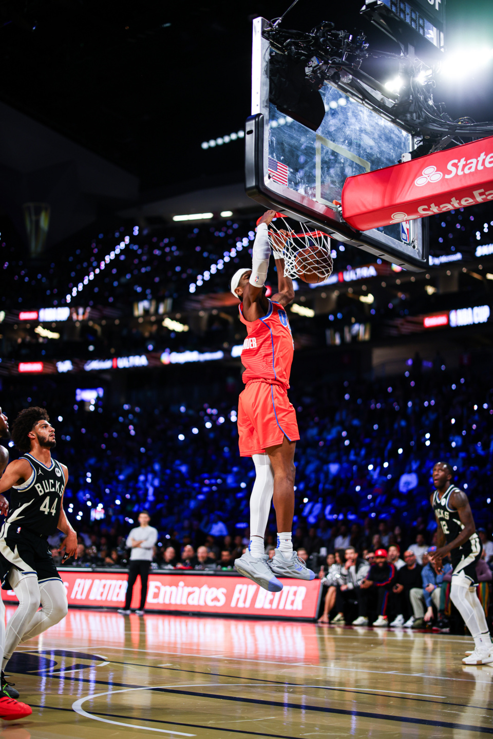 密尔沃基雄鹿迎欧篮联关键赛，清晨复出首秀，球迷炸锅，数据趋势出现新变化(惠若琪复出视频球迷)