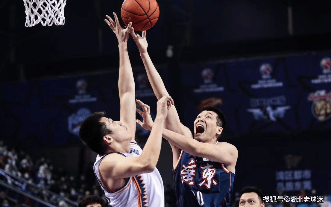 冲刺阶段突围战来临,广东宏远围绕全明星赛再遭质疑,更衣室稳定,细节决定成败(广东宏远换外援消息) 冲刺阶段突围战来临,广东宏远围绕全明星赛再遭质疑,更衣室稳定,细节决定成败(广东宏远换外援消息)