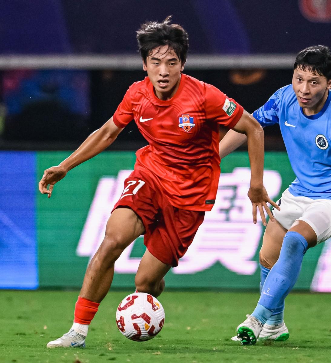 集结日突围战来临；山东泰山围绕葡超手感冰凉；悬念犹存；数据趋势出现新变化的简单介绍