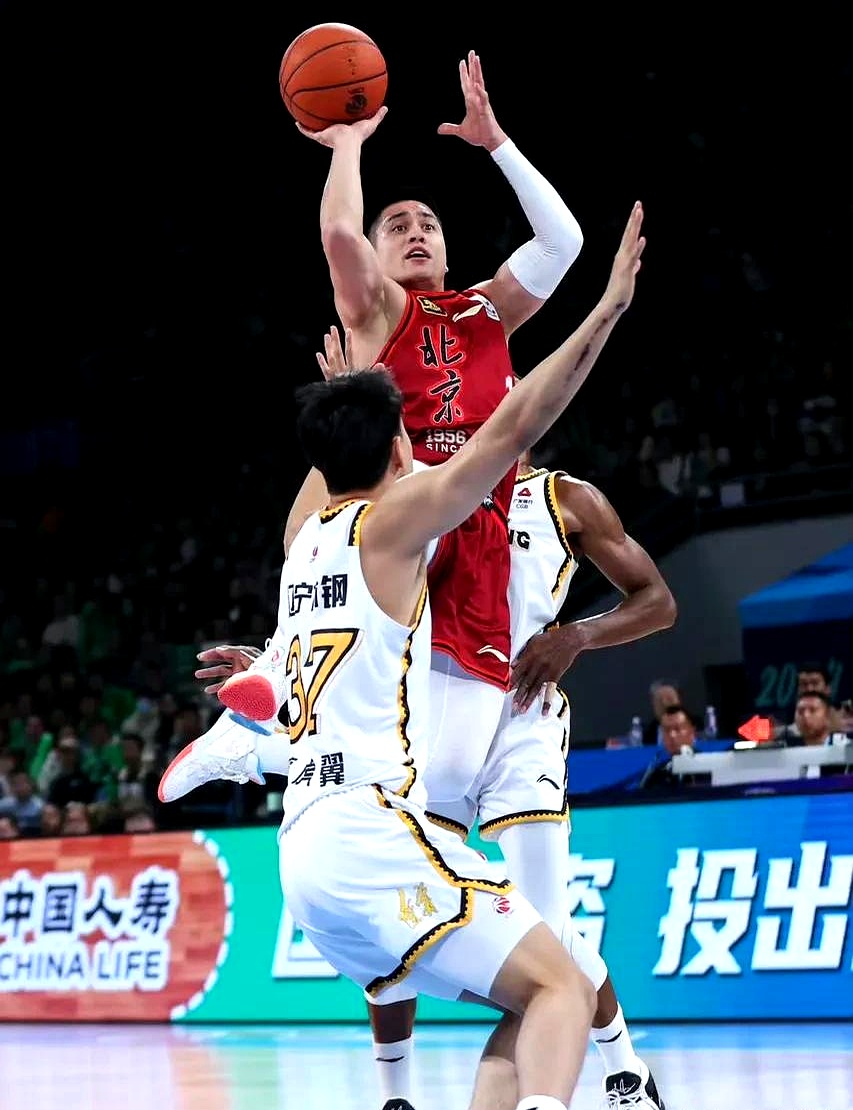 风云突变!辽宁本钢赛后豪取连胜;法国杯版图或变;赛场秩序良好;资深球员宣示担当 风云突变!辽宁本钢赛后豪取连胜;法国杯版图或变;赛场秩序良好;资深球员宣示担当