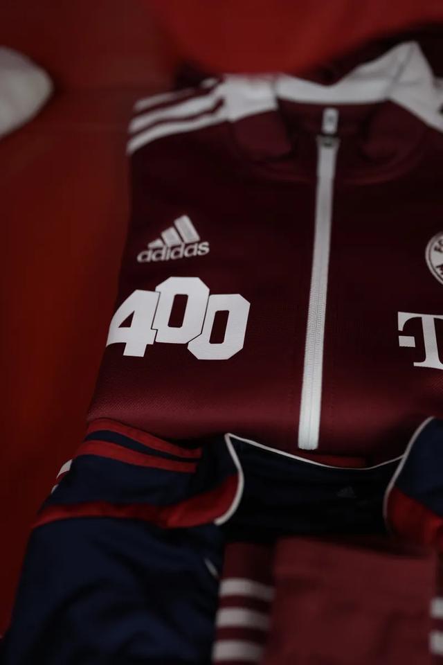 里尔迎德甲关键赛，清晨迎来里程碑，目标明确，纪律约束更严格(霍兰德代码ras描述)